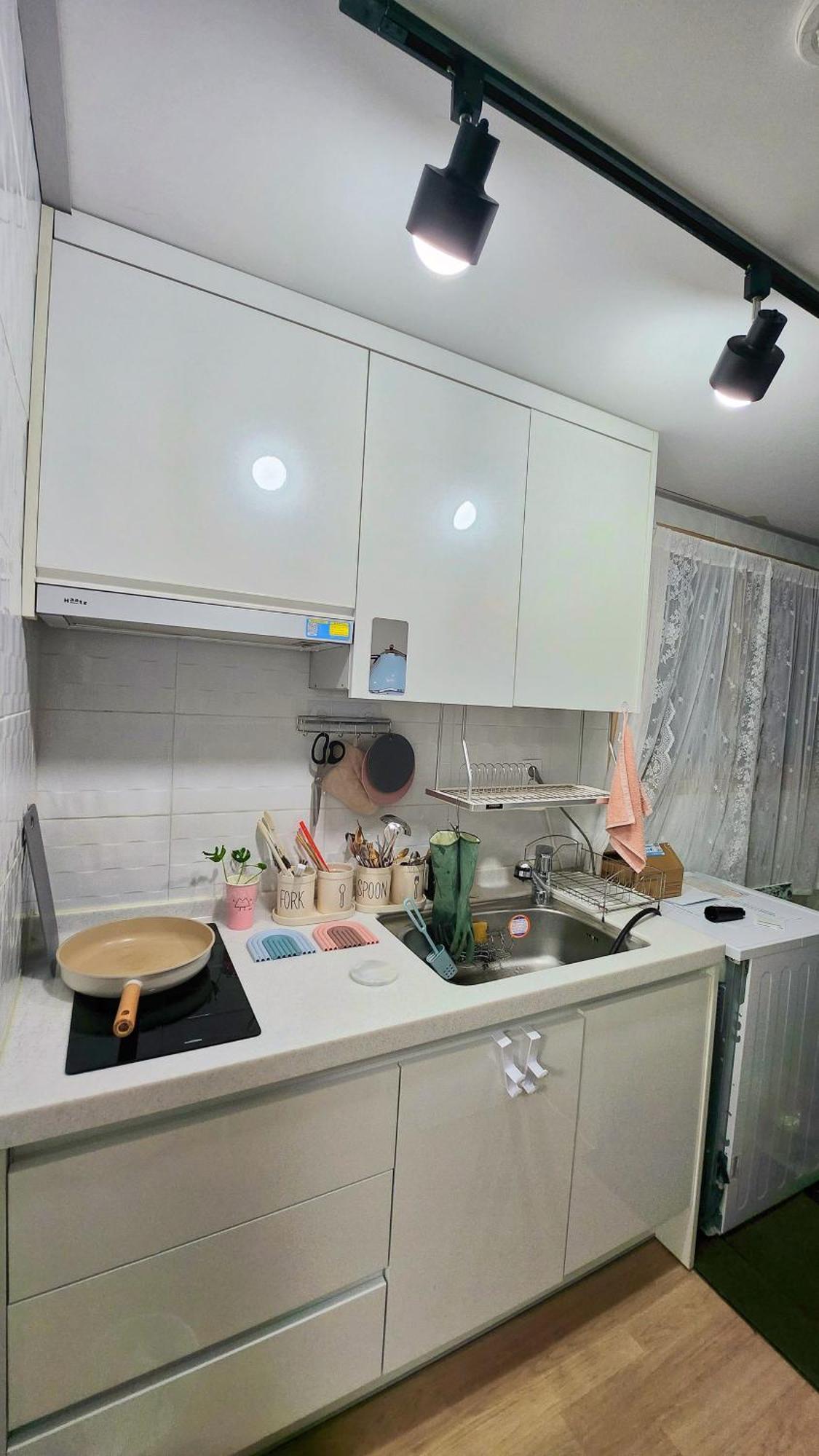 Apartment Artistay #6 - Pet Friendly - 1 - Party - Sillim Station Danggok Station - 2 Person Seoul