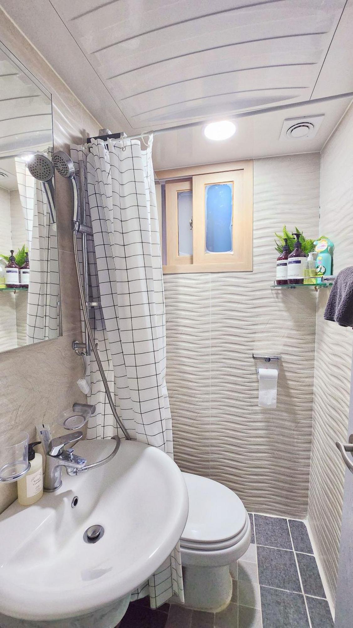 Artistay #6 - Pet Friendly - 1 - Party - Sillim Station Danggok Station - 2 Person Apartment Seoul